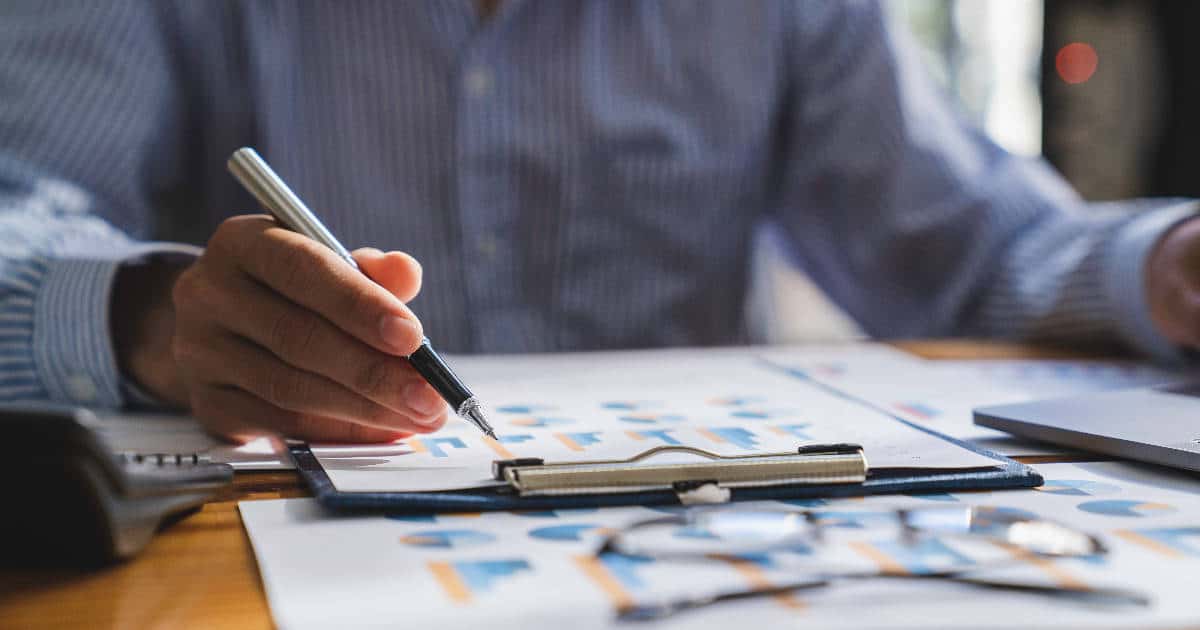 What Is Real Estate Cash Flow An Investor's Guide FNRP